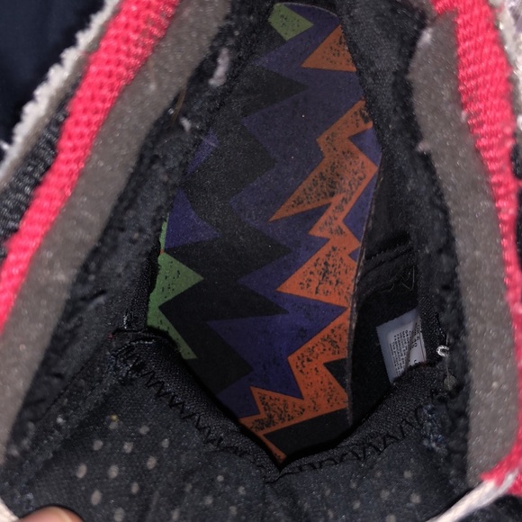 Shoes - Picture 3 of 3